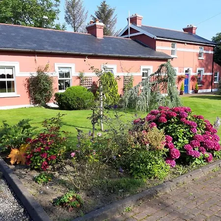 Bed & Breakfast Station House